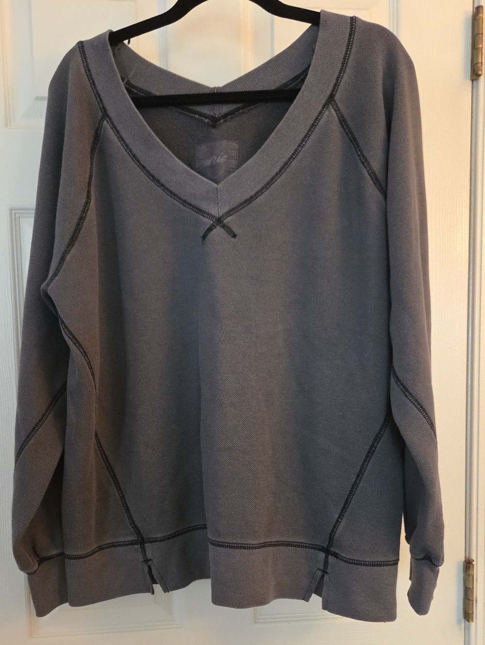 Aerie Women's Gray V-Neck Pullover